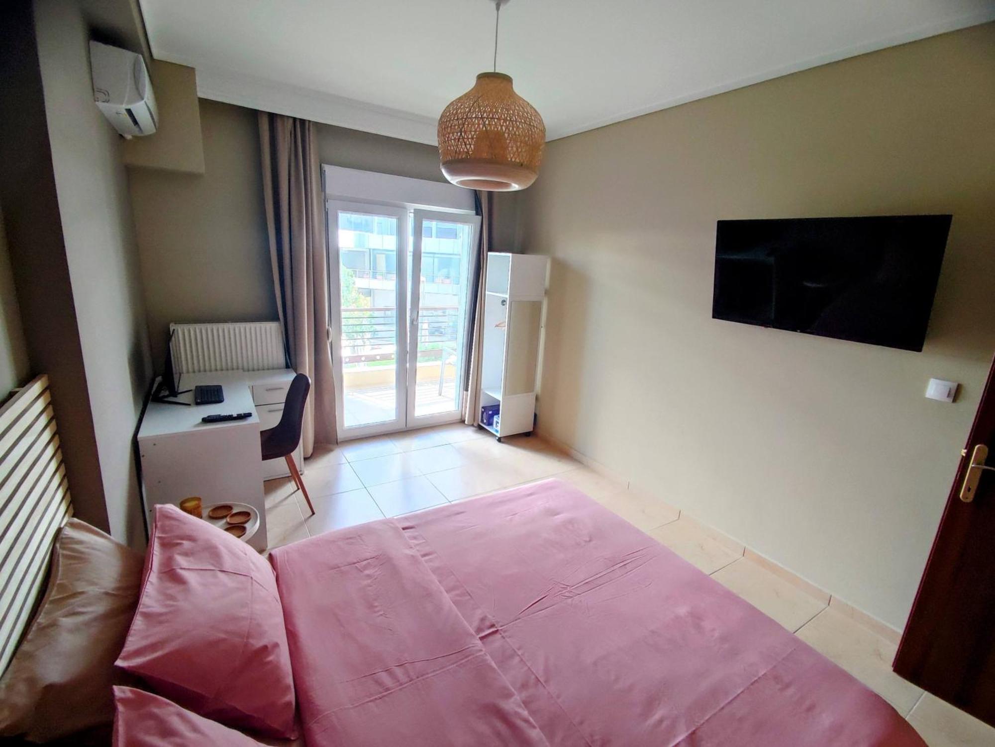 Cozy Apt! Friends & Family - Private Paid Parking Daire Selanik