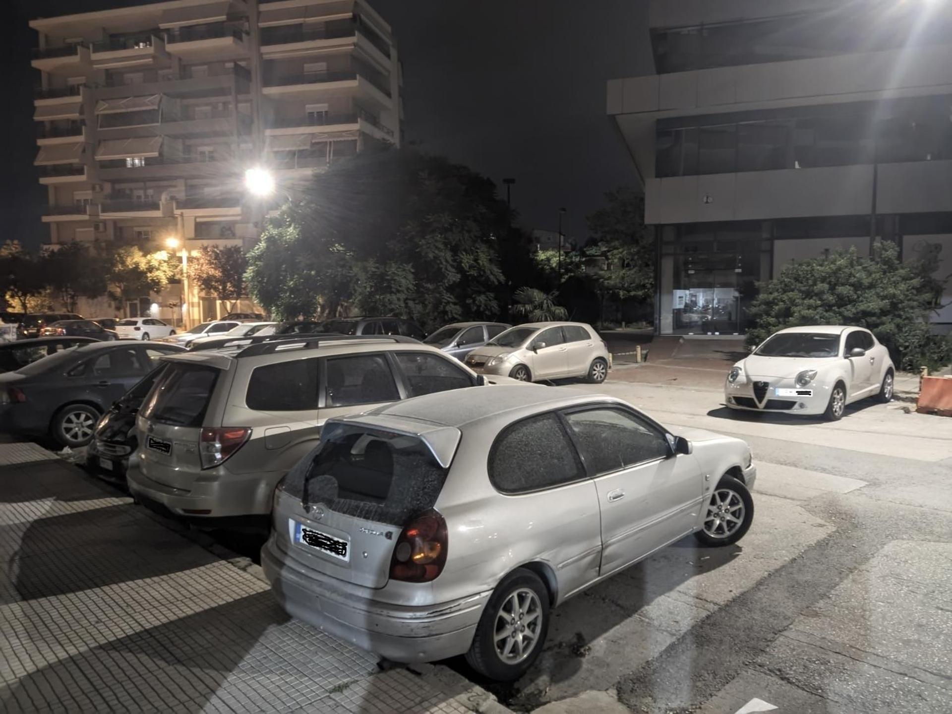 Cozy Apt! Friends & Family - Private Paid Parking Daire *