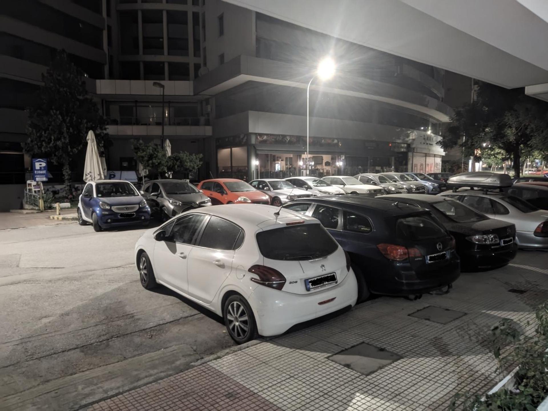 Cozy Apt! Friends & Family - Private Paid Parking Daire Selanik