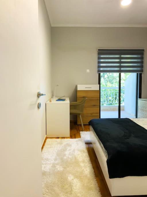 2 Bedroom Family With Free Parking Apartment *
