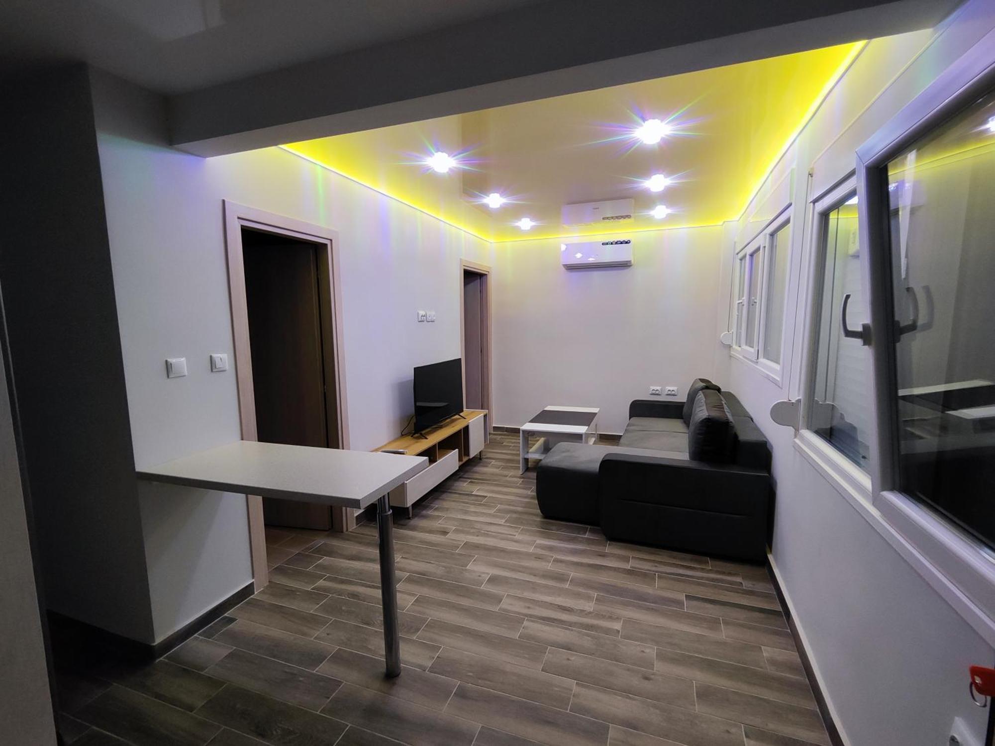 Jq Lux Ap Apartment