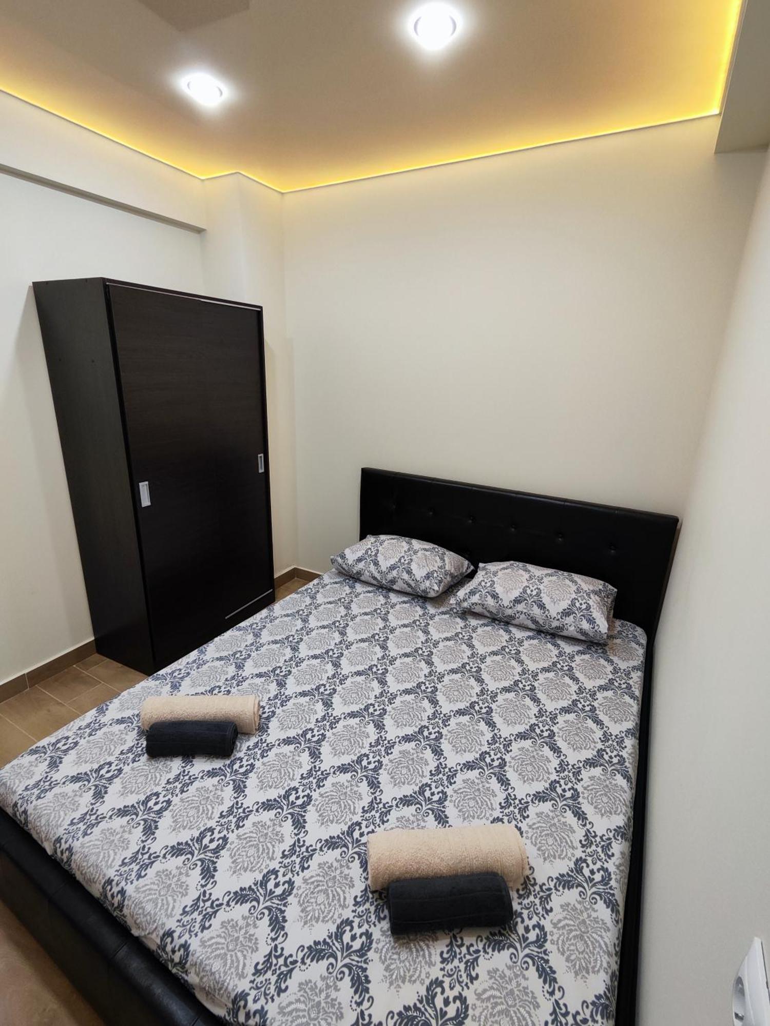 Jq Lux Ap Thessaloniki