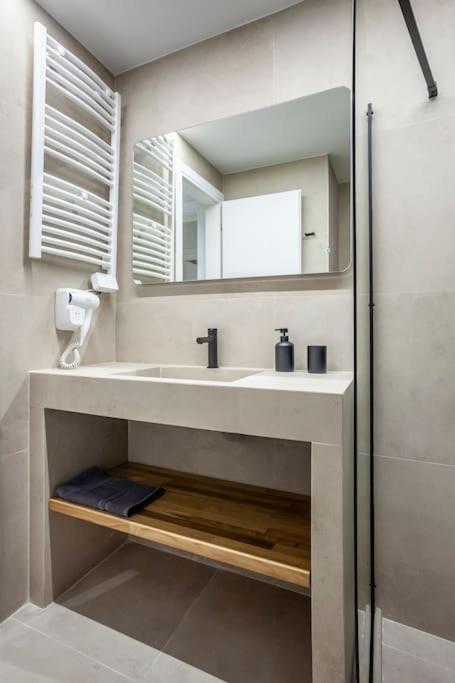 Fsn Lofts 303 /2bed / 5p