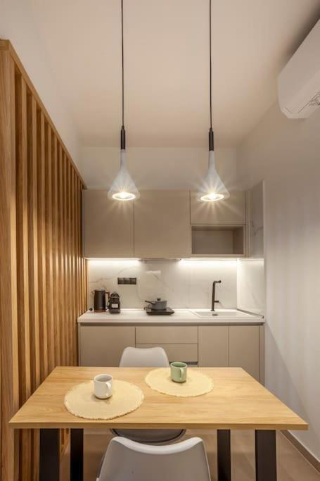 Fsn Lofts 303 /2bed / 5p Apartment *