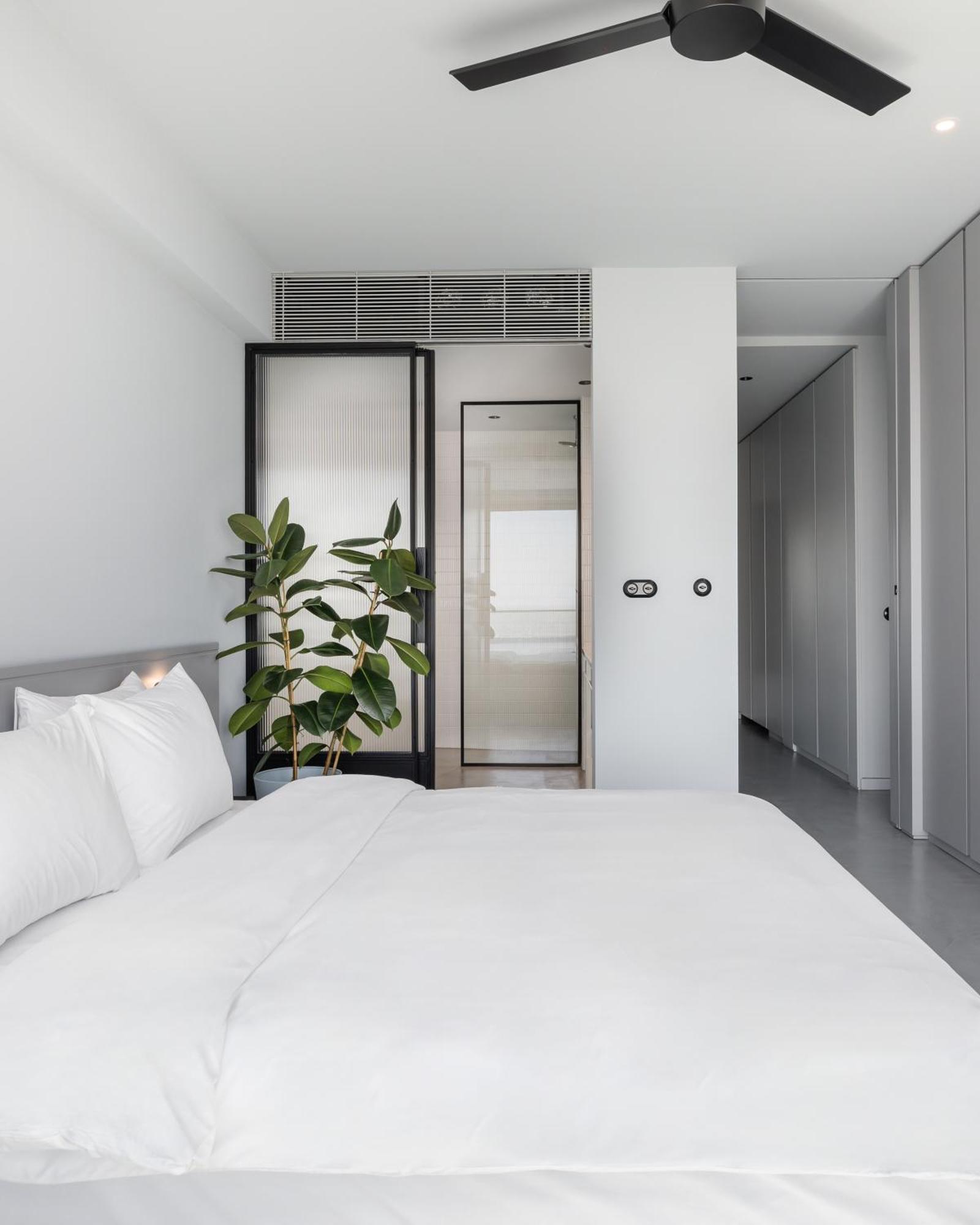 Nero Luxury By Zennova Daire