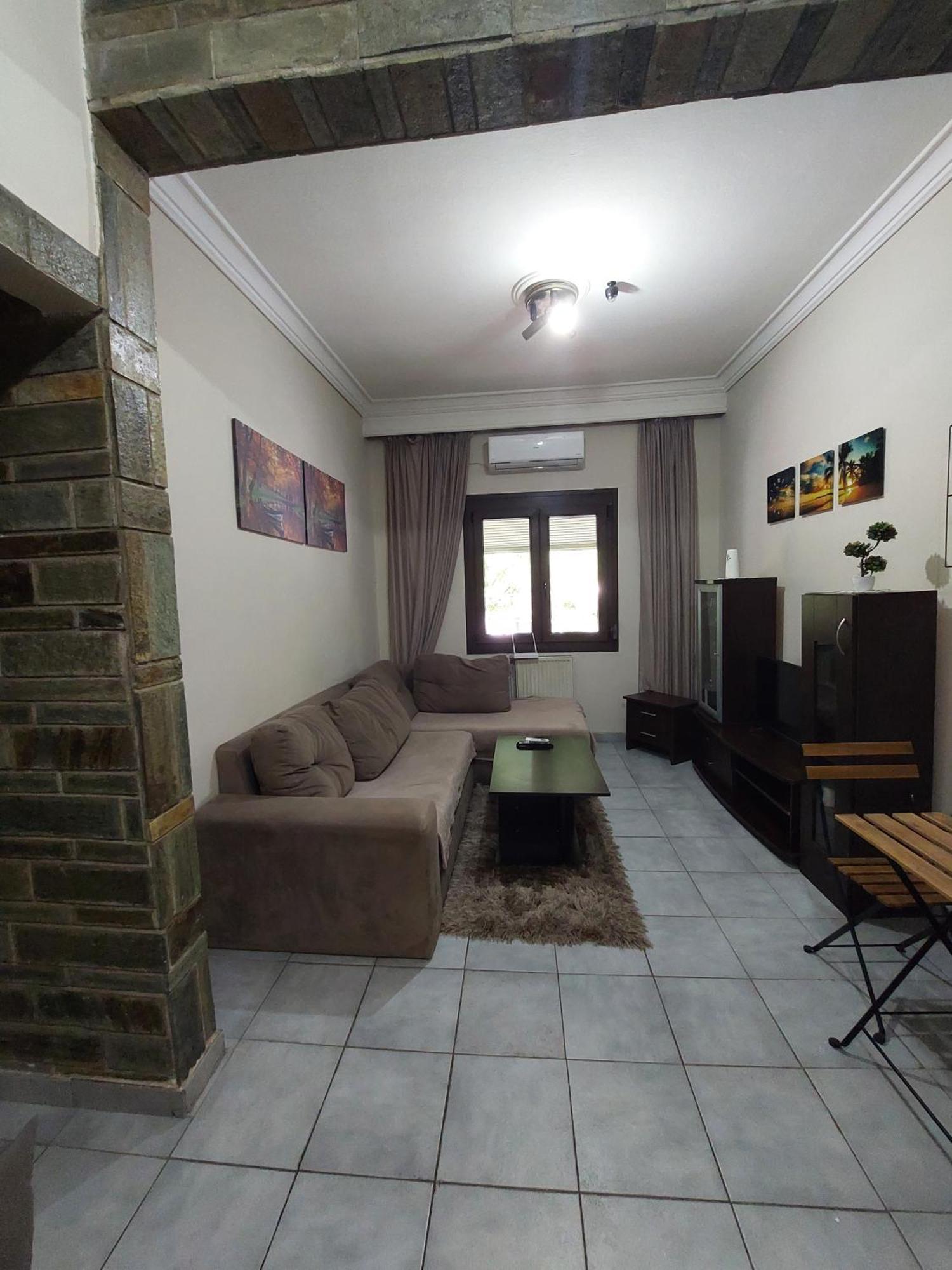 Tsitsihouse Apartment