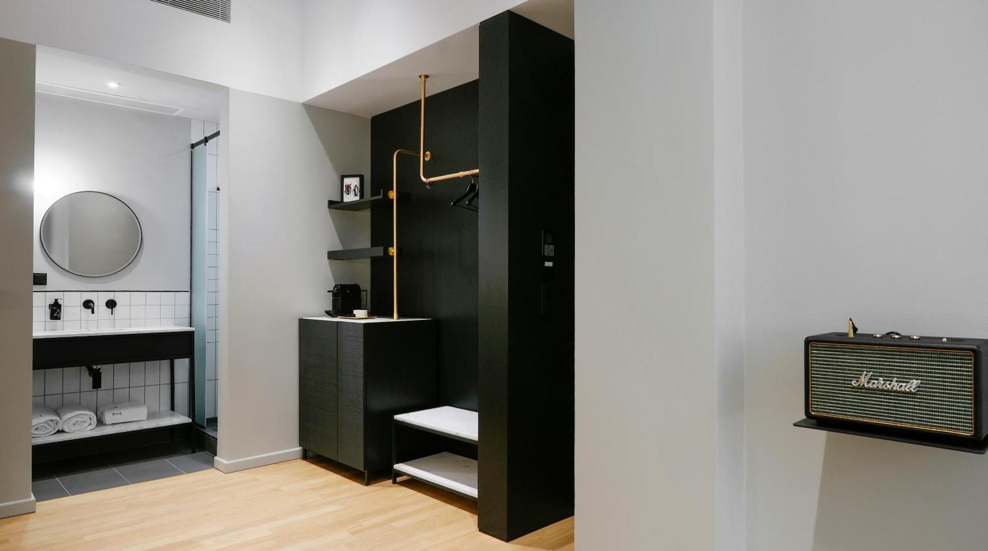 Hotel The Modernist 4*