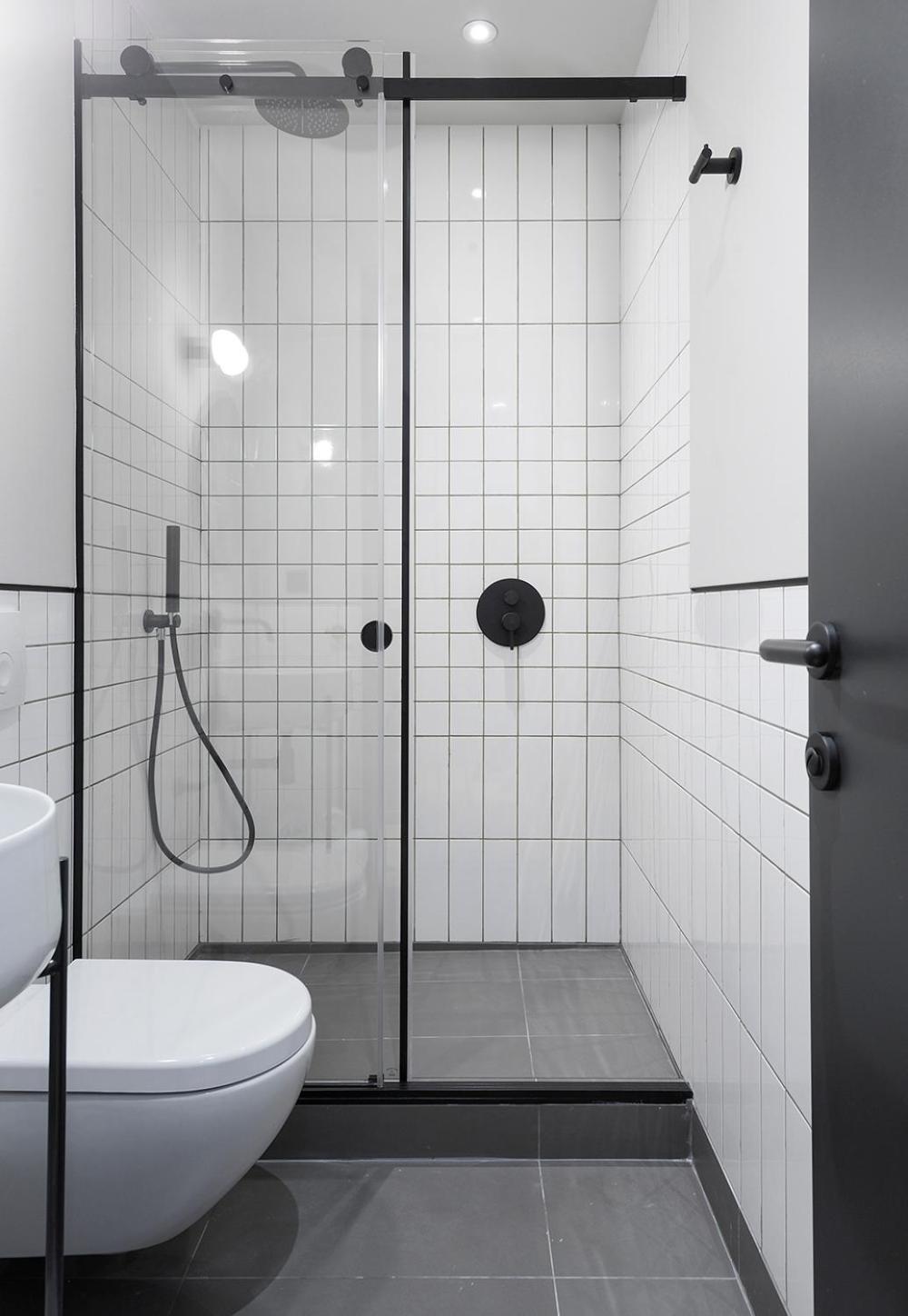 The Modernist 4*