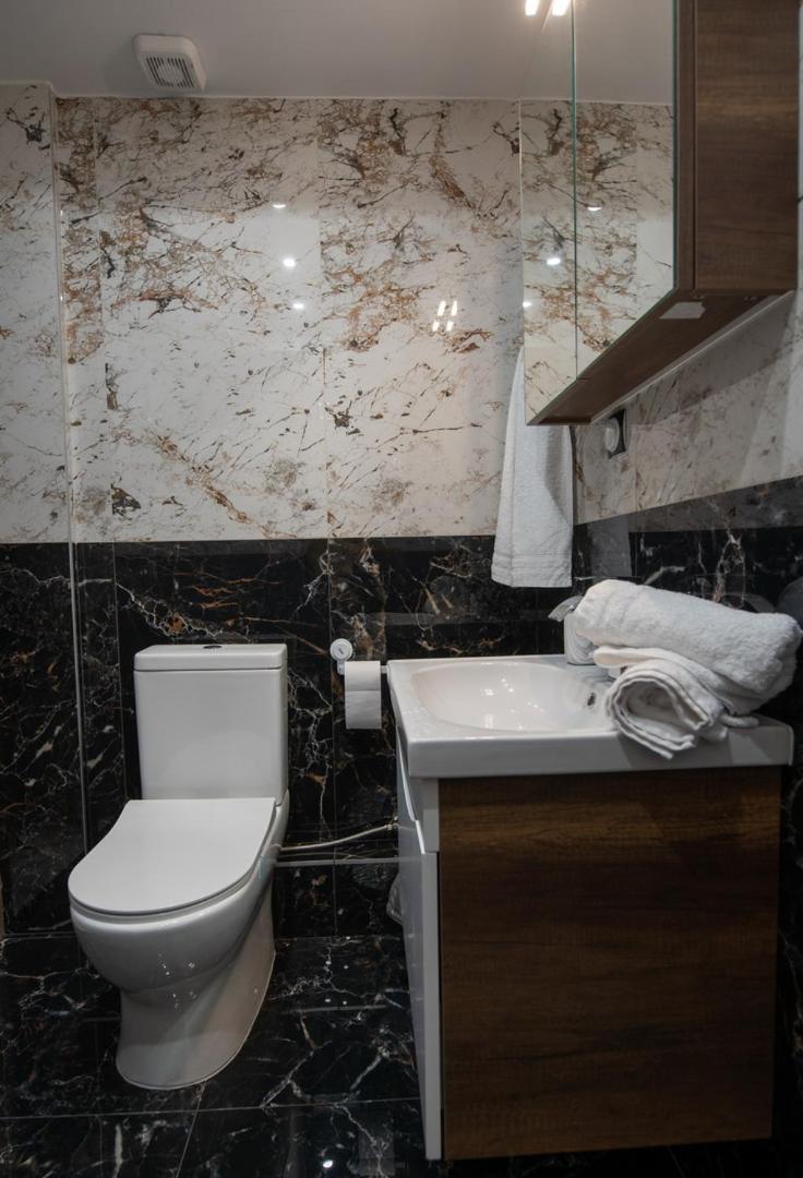 Luxe Suite, Chrysa's Private Getaway * Thessaloniki