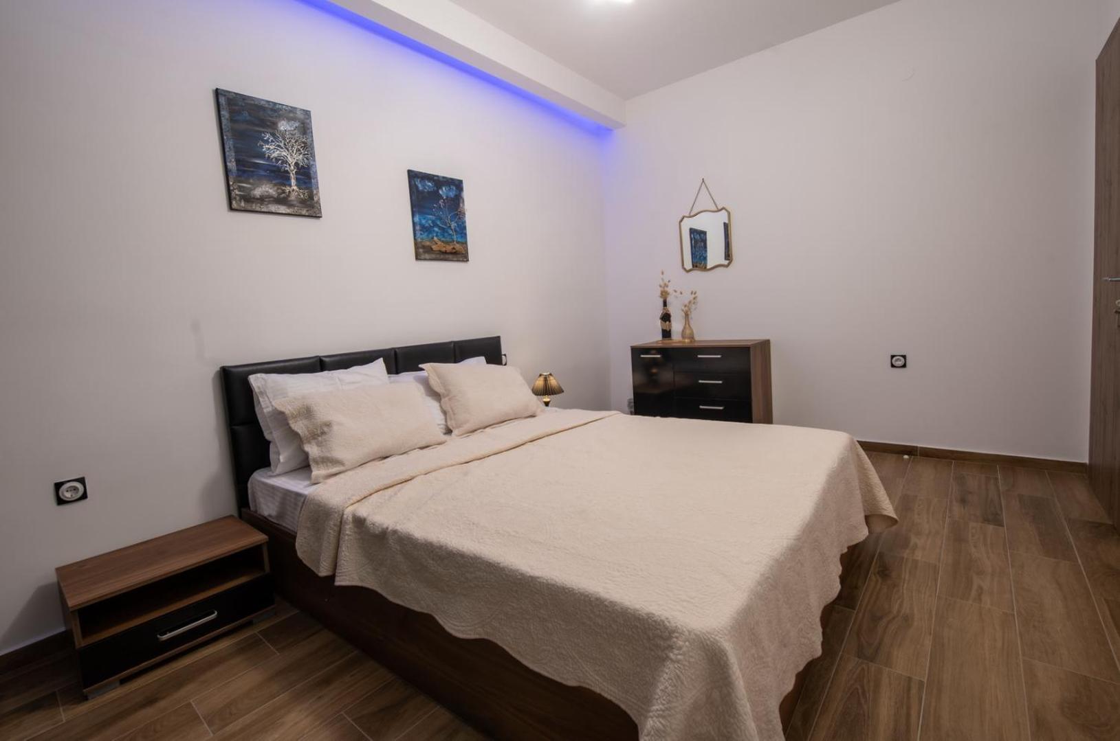 Apartment Luxe Suite, Chrysa's Private Getaway