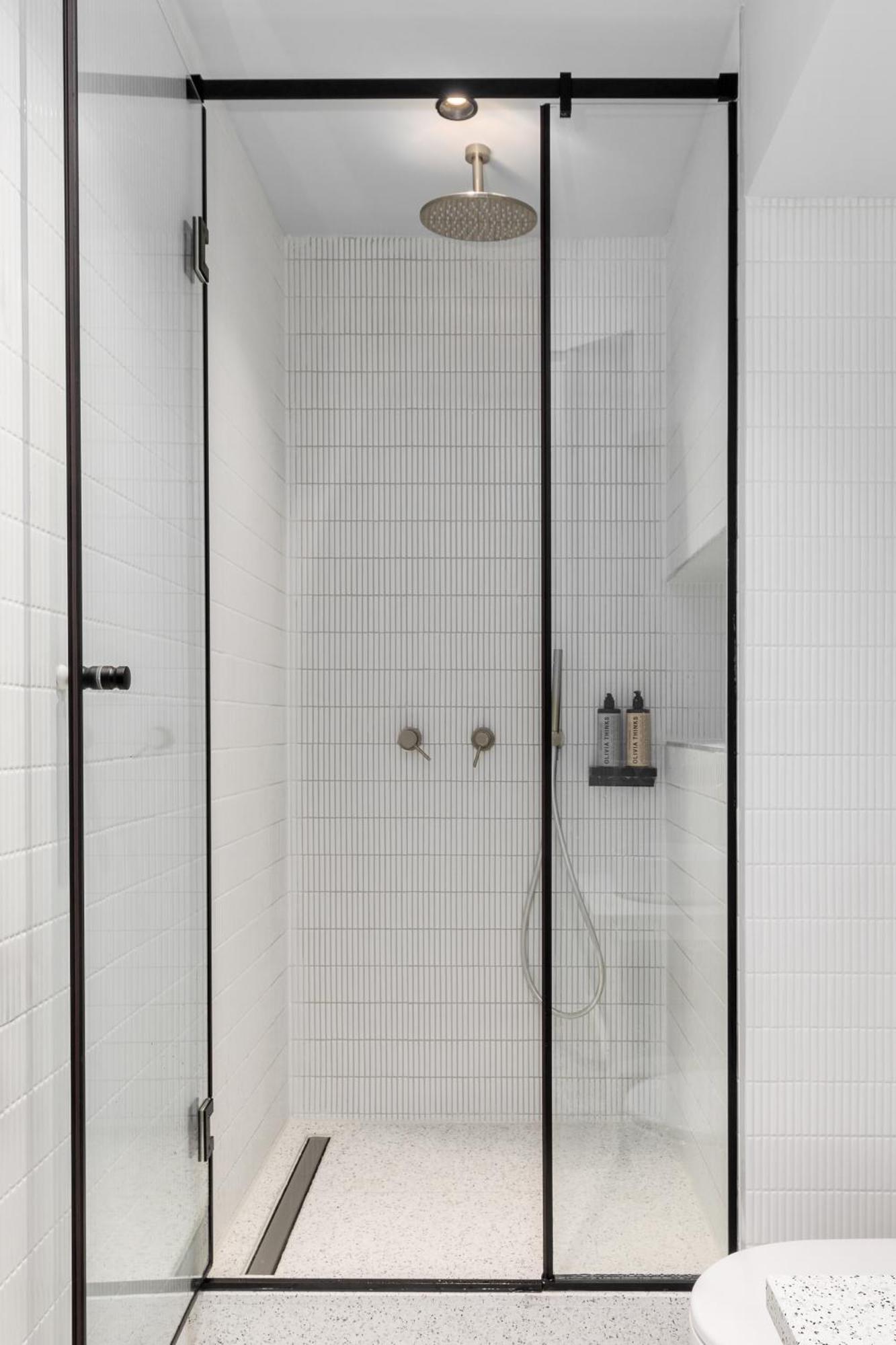 Daire Nero Luxury By Zennova