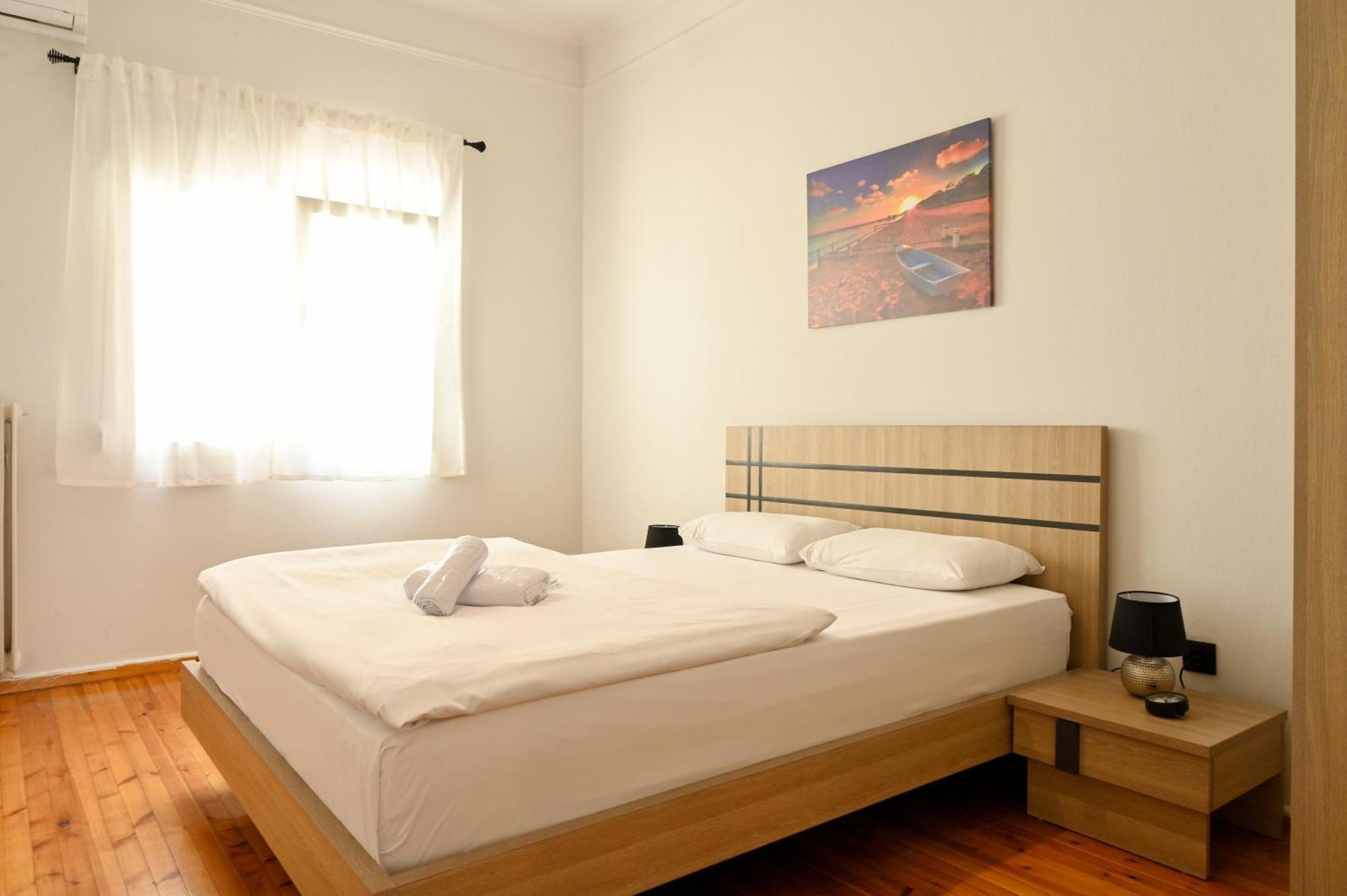 Apartment Center Aristotelous