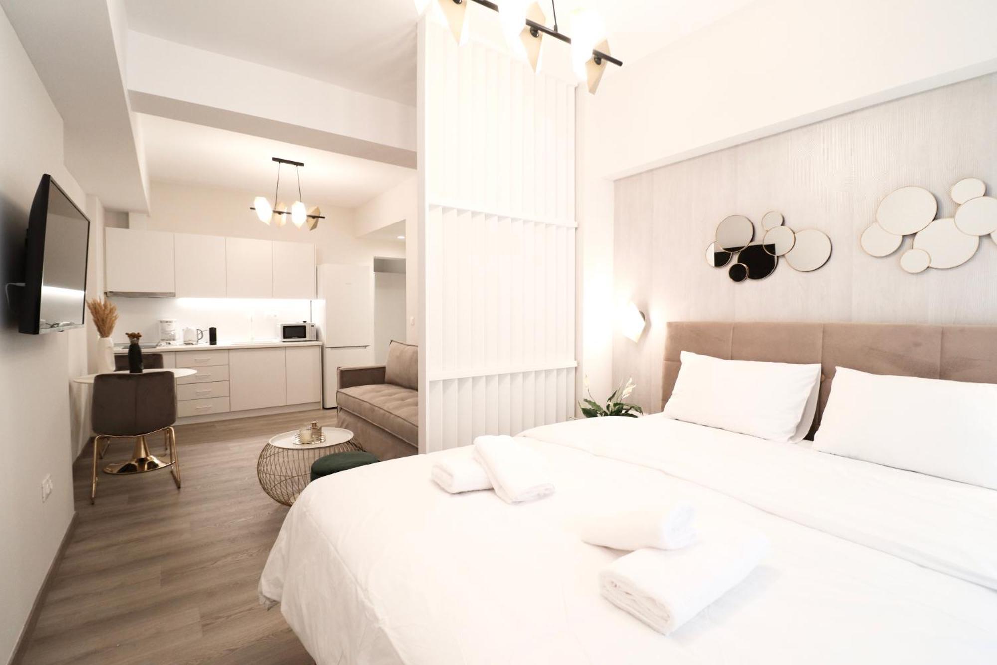 F & B Collection - Central Gems Thessaloniki