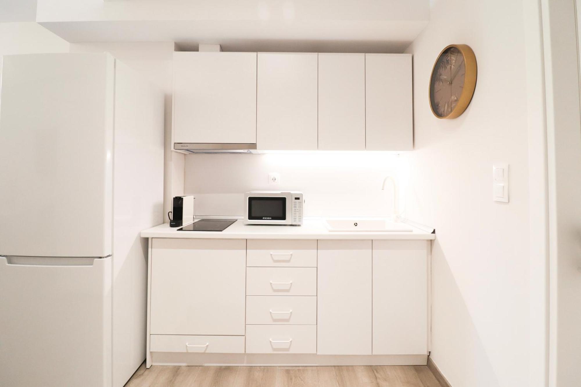 F & B Collection - Central Gems Apartment