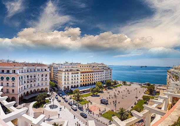 Happiness With Terrace. Apartment Thessaloniki