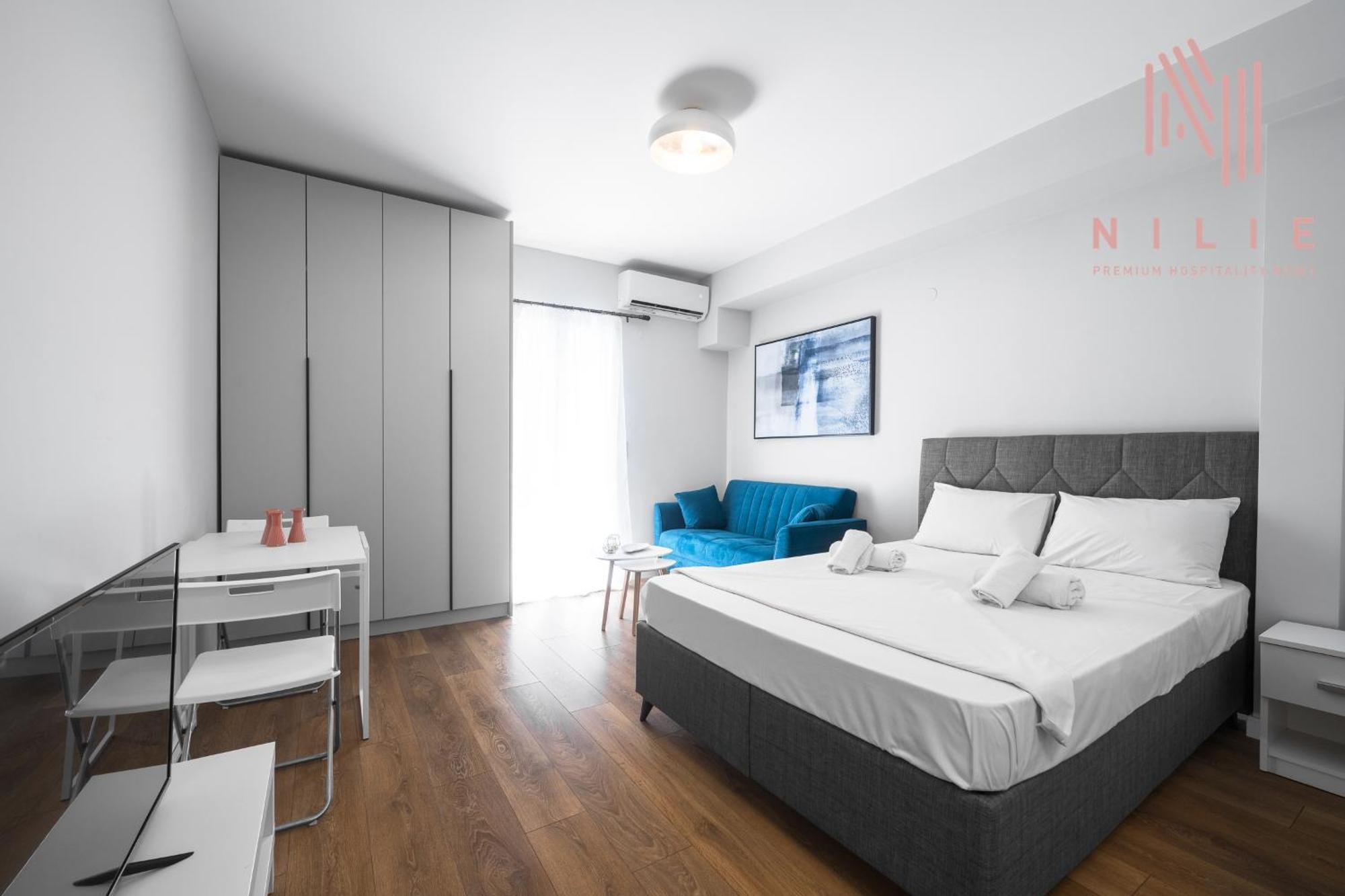 Arama, Nilie Hospitality Mgmt