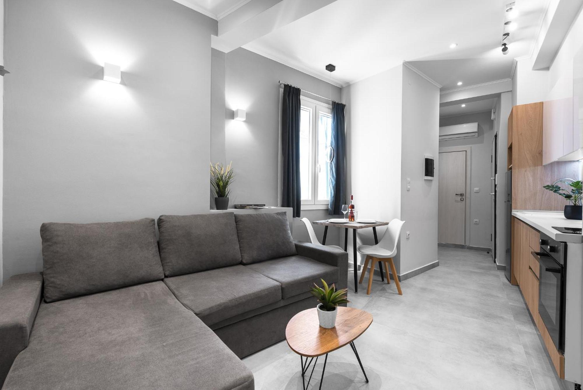 Upper Floor, The Luxury