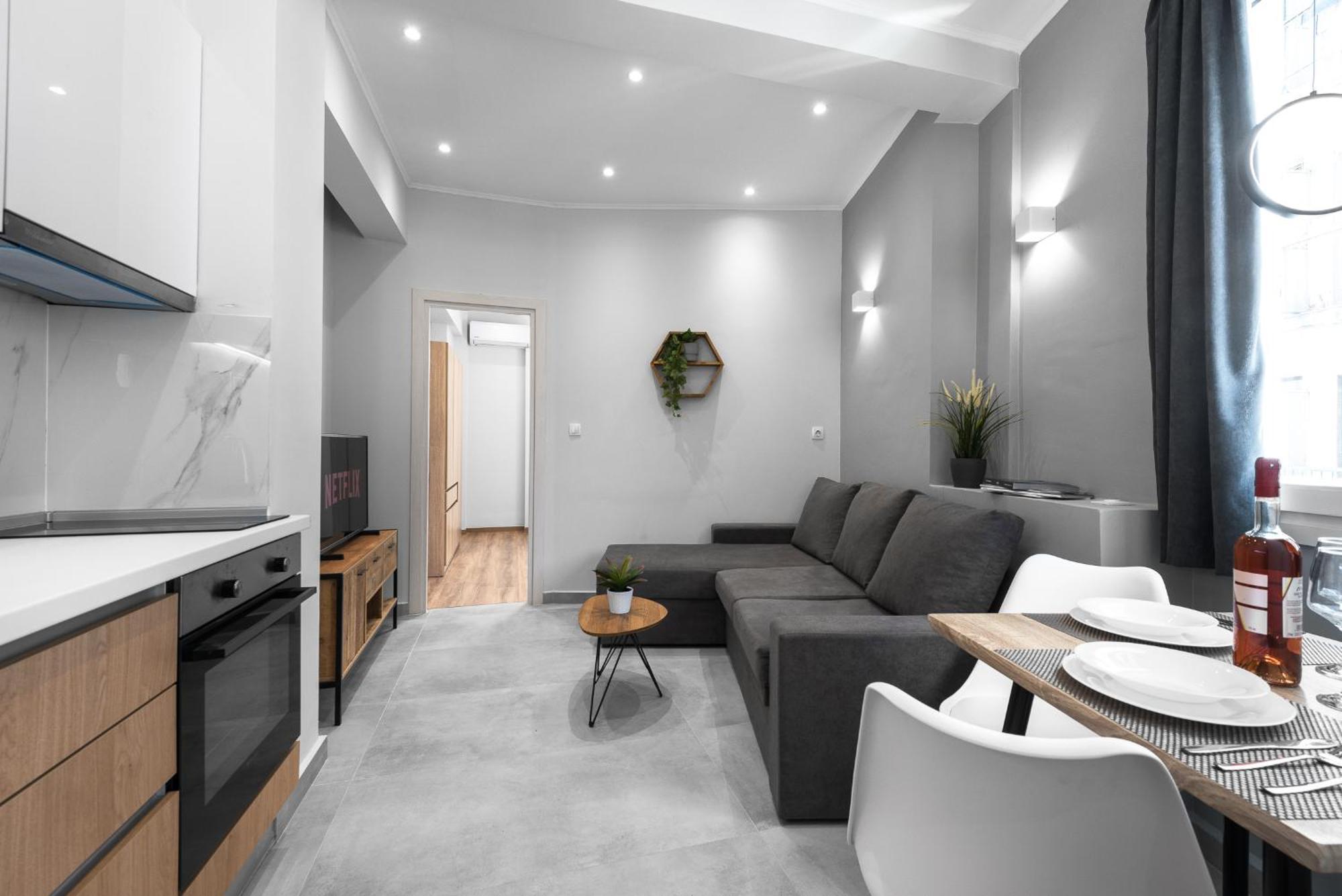 Upper Floor, The Luxury Apartment Thessaloniki