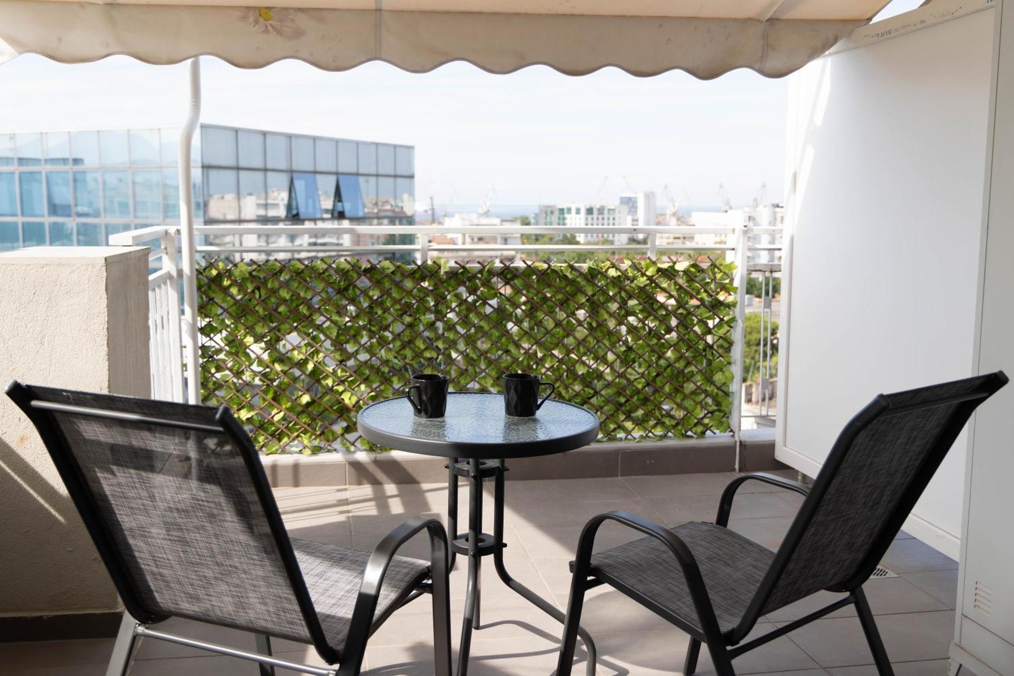 Skg Subway Apartment *