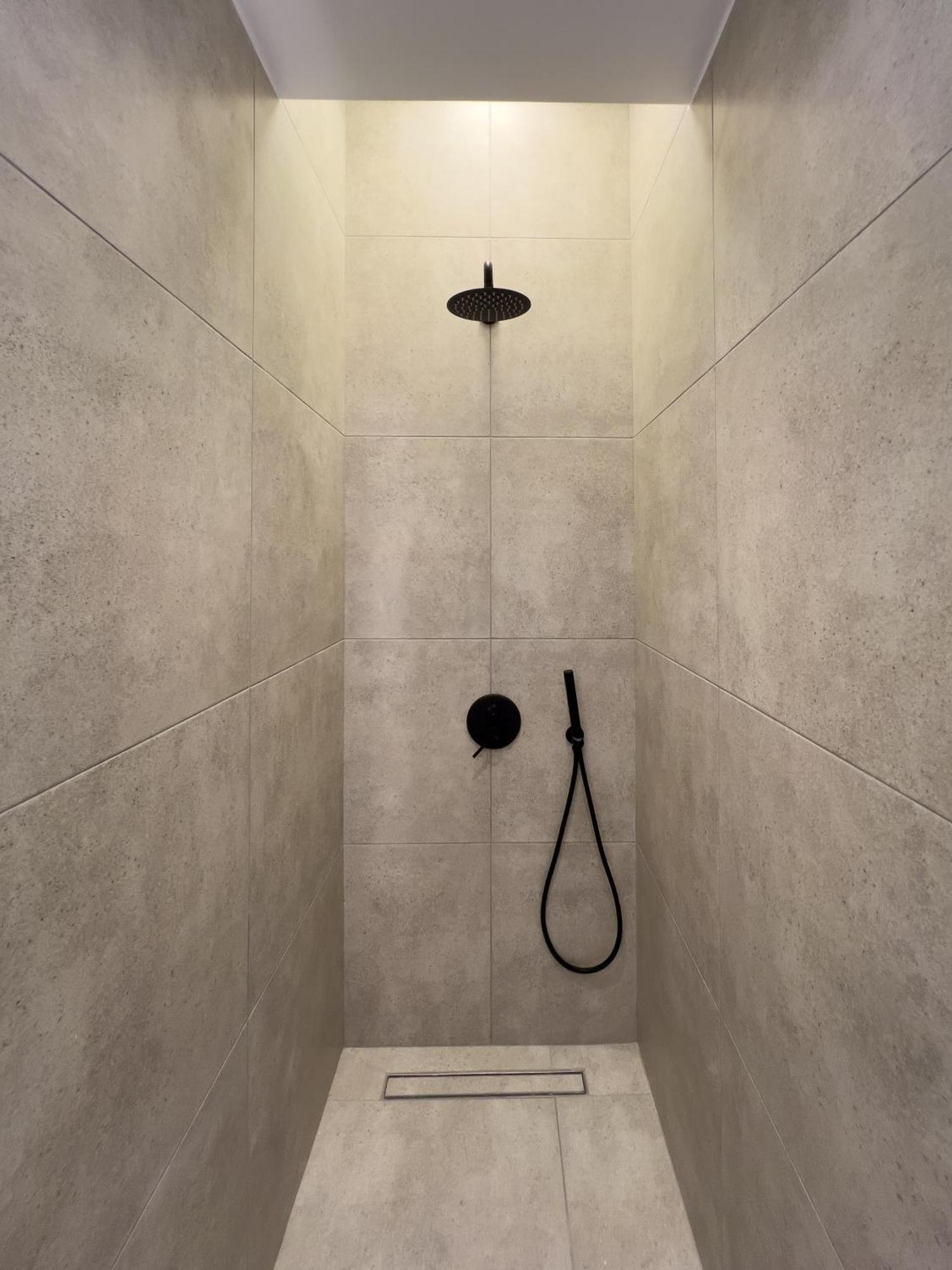 Appartement Homevision - Minimal, Quiet And Central *