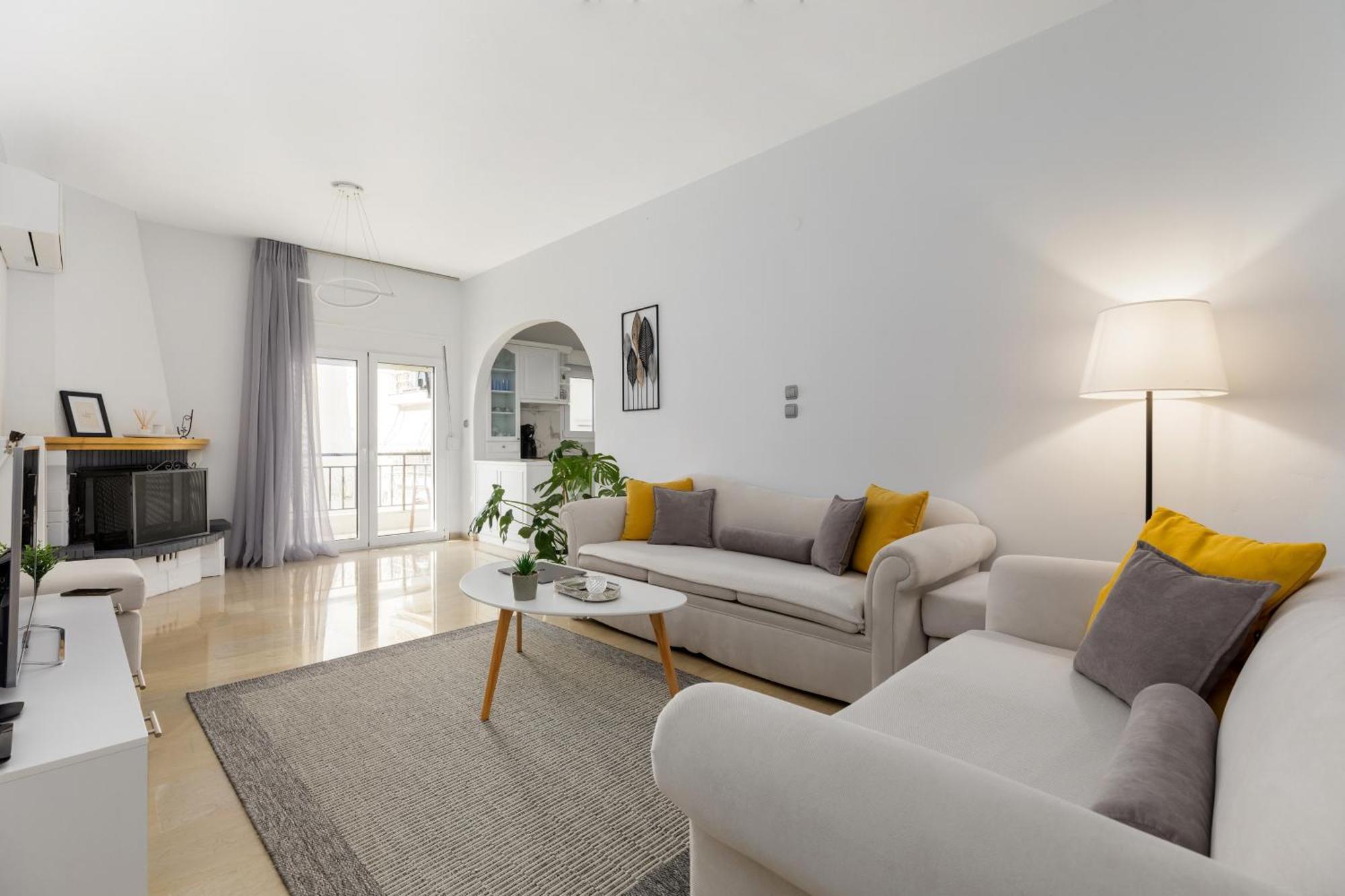 53 Luxury Kalamaria *