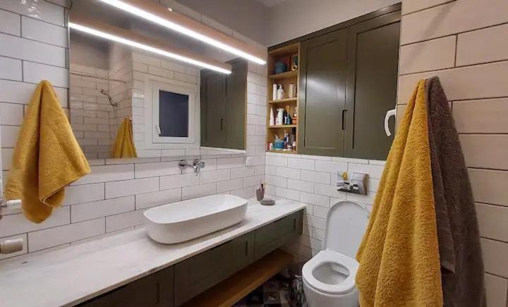 άνετο και όμορφο στην άνω πόλη Apartment *