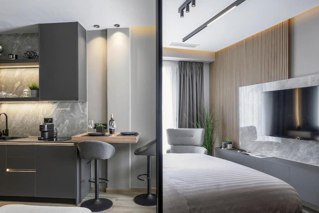 Apartment Aristotelian Virtues - Sophia Thessaloniki