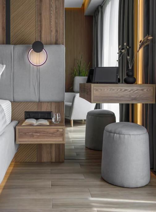 Aristotelian Virtues - Sophia Apartment Thessaloniki