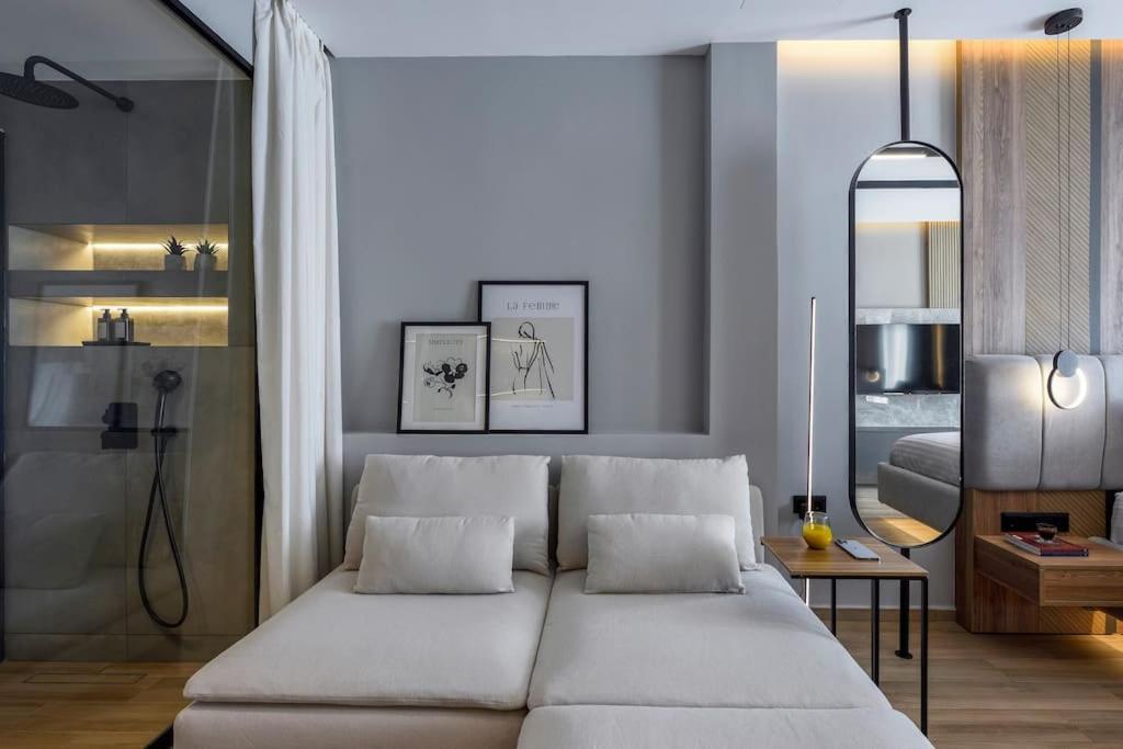 Aristotelian Virtues - Sophia Apartment