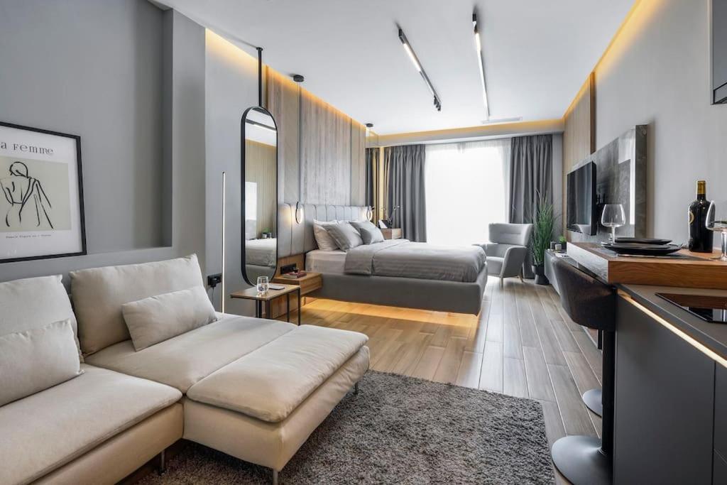 Apartment Aristotelian Virtues - Sophia Thessaloniki