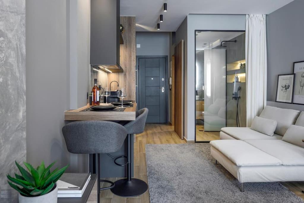 Apartment Aristotelian Virtues - Sophia Thessaloniki