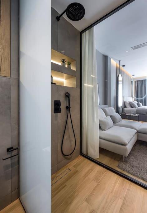Aristotelian Virtues - Sophia Apartment Thessaloniki