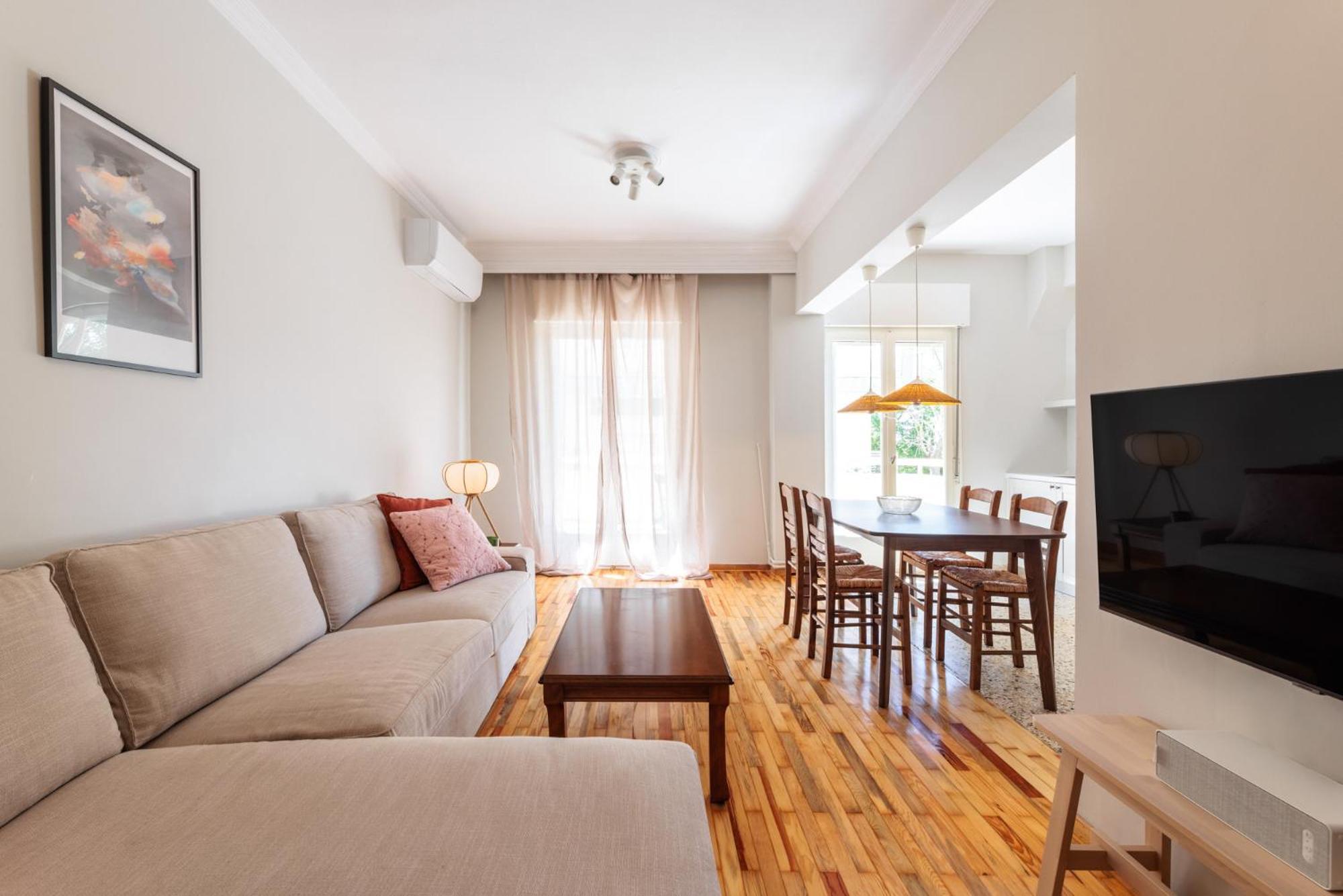 F & B Collection - Flat For 4