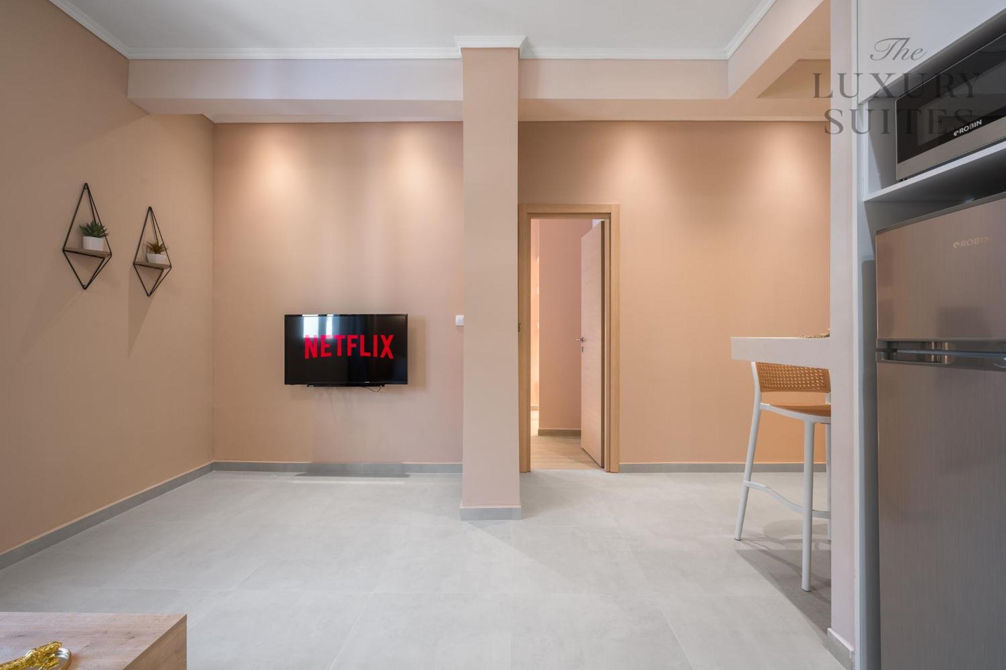 Aelia Apartments, The Luxury