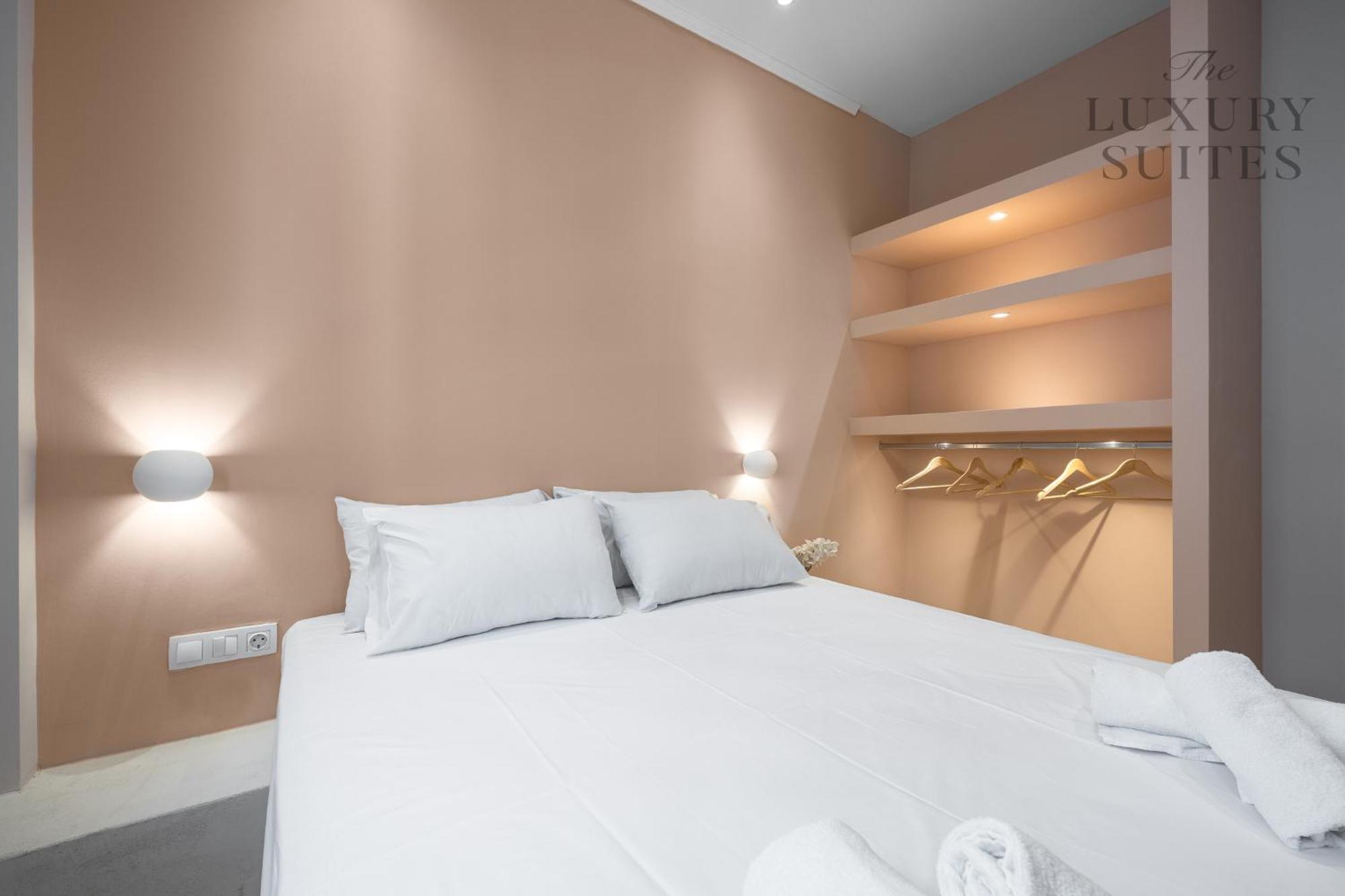 Aelia Apartments, The Luxury *
