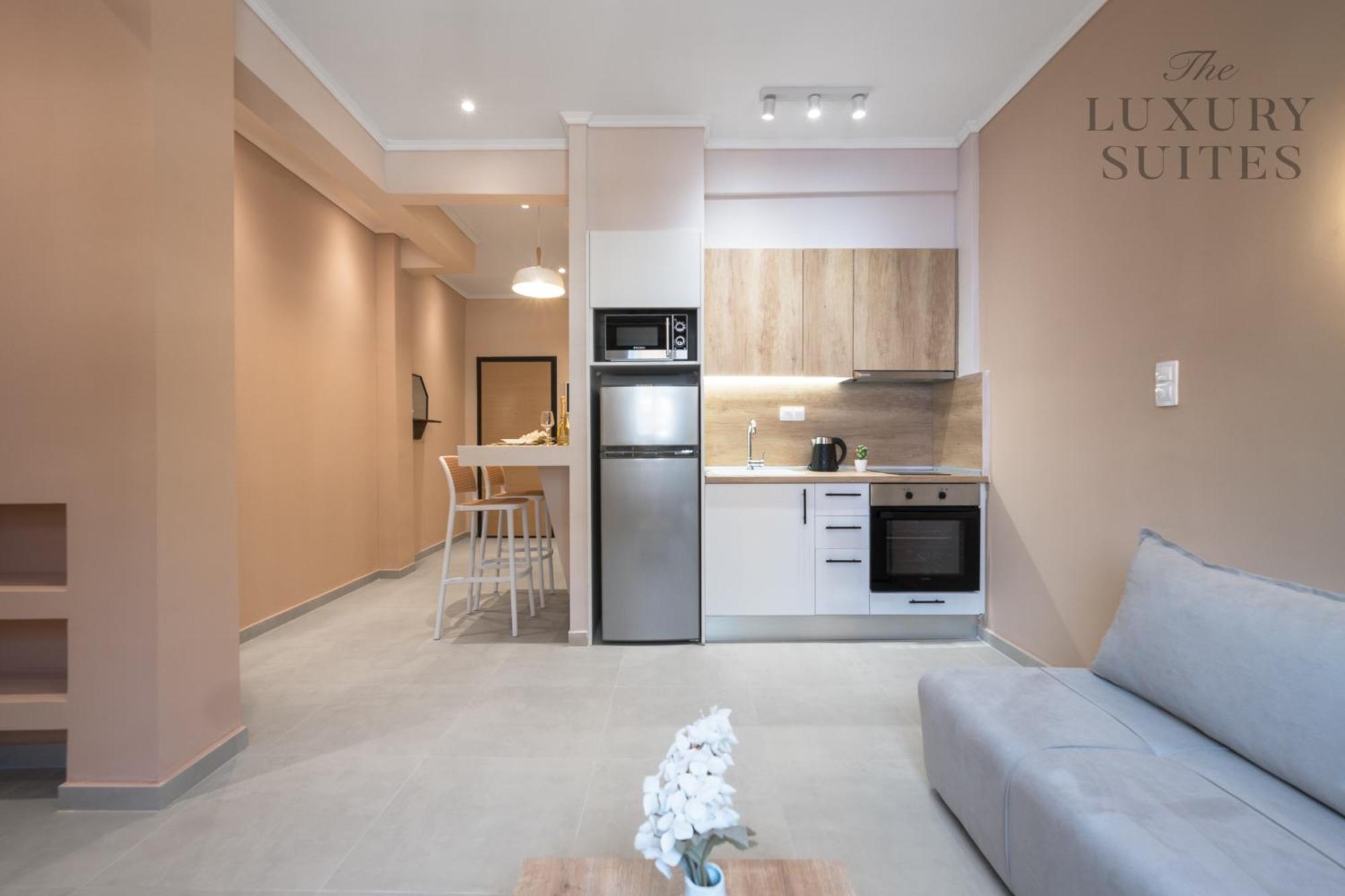 Aelia Apartments, The Luxury *