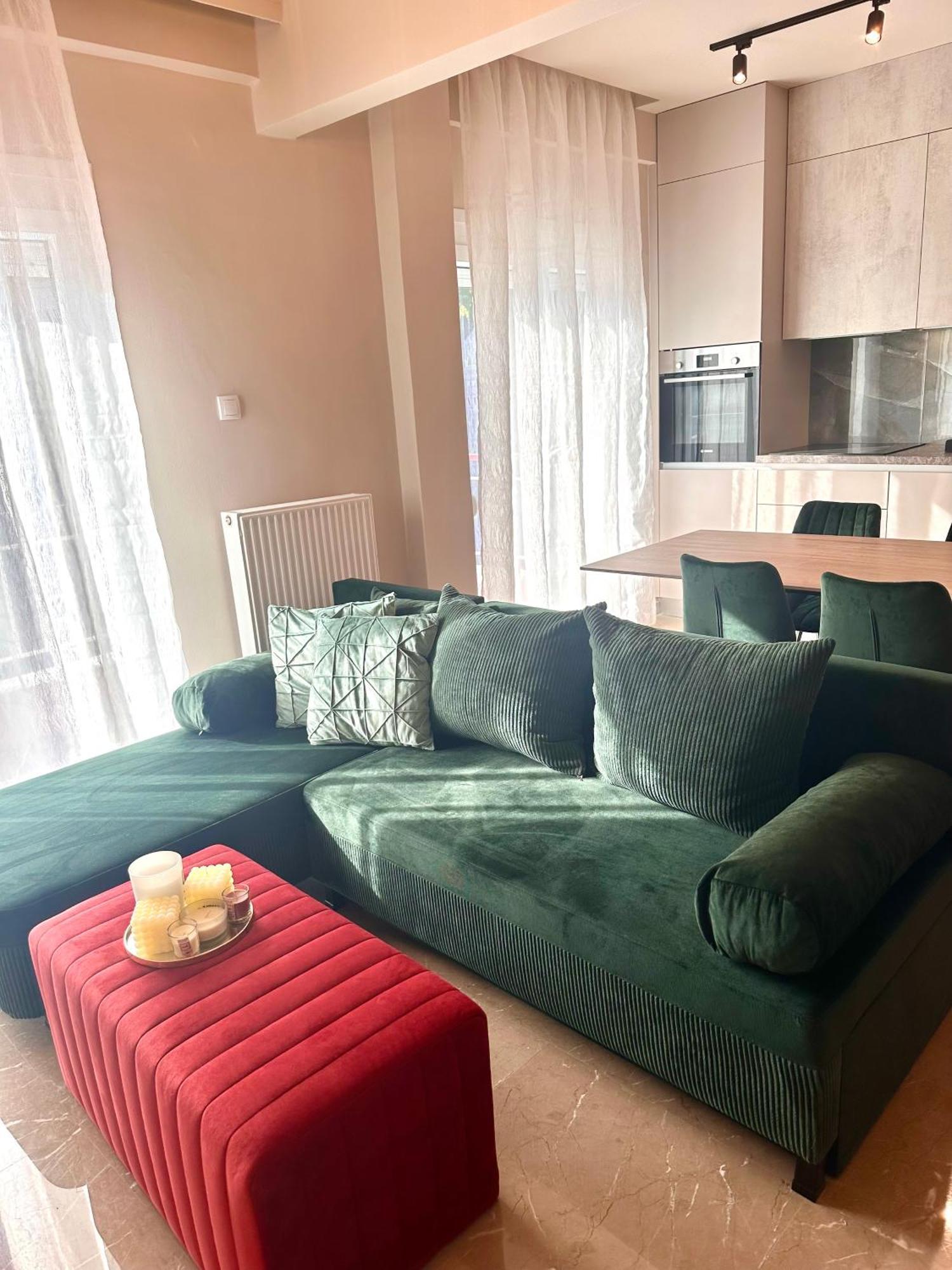 Emerald Luxury In *