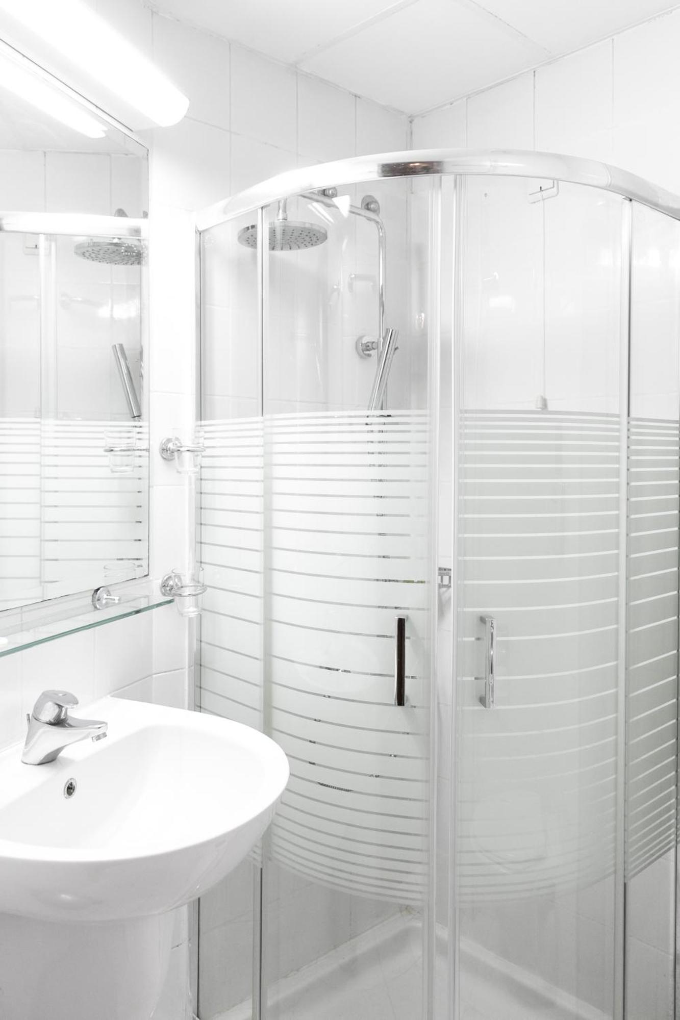 Khách sạn Minerva Premier