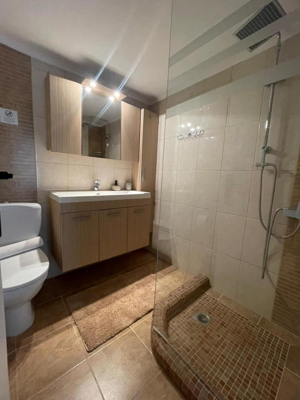 Casa *
