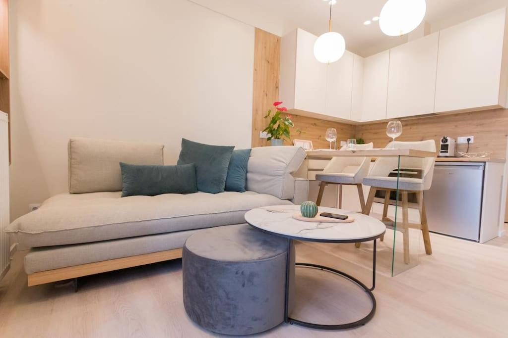Boutique Center Of