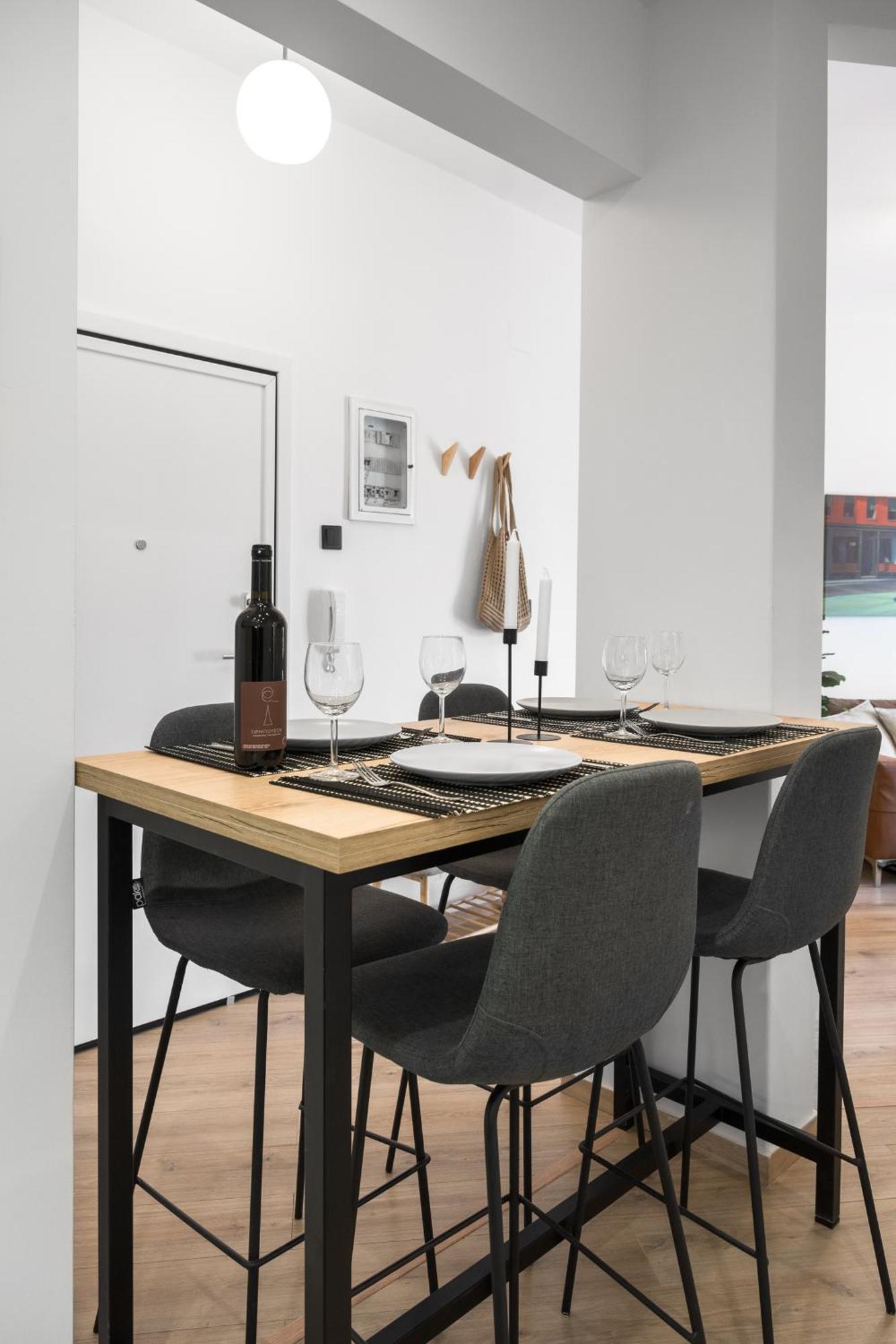 Promitheus 2 Bedroom
