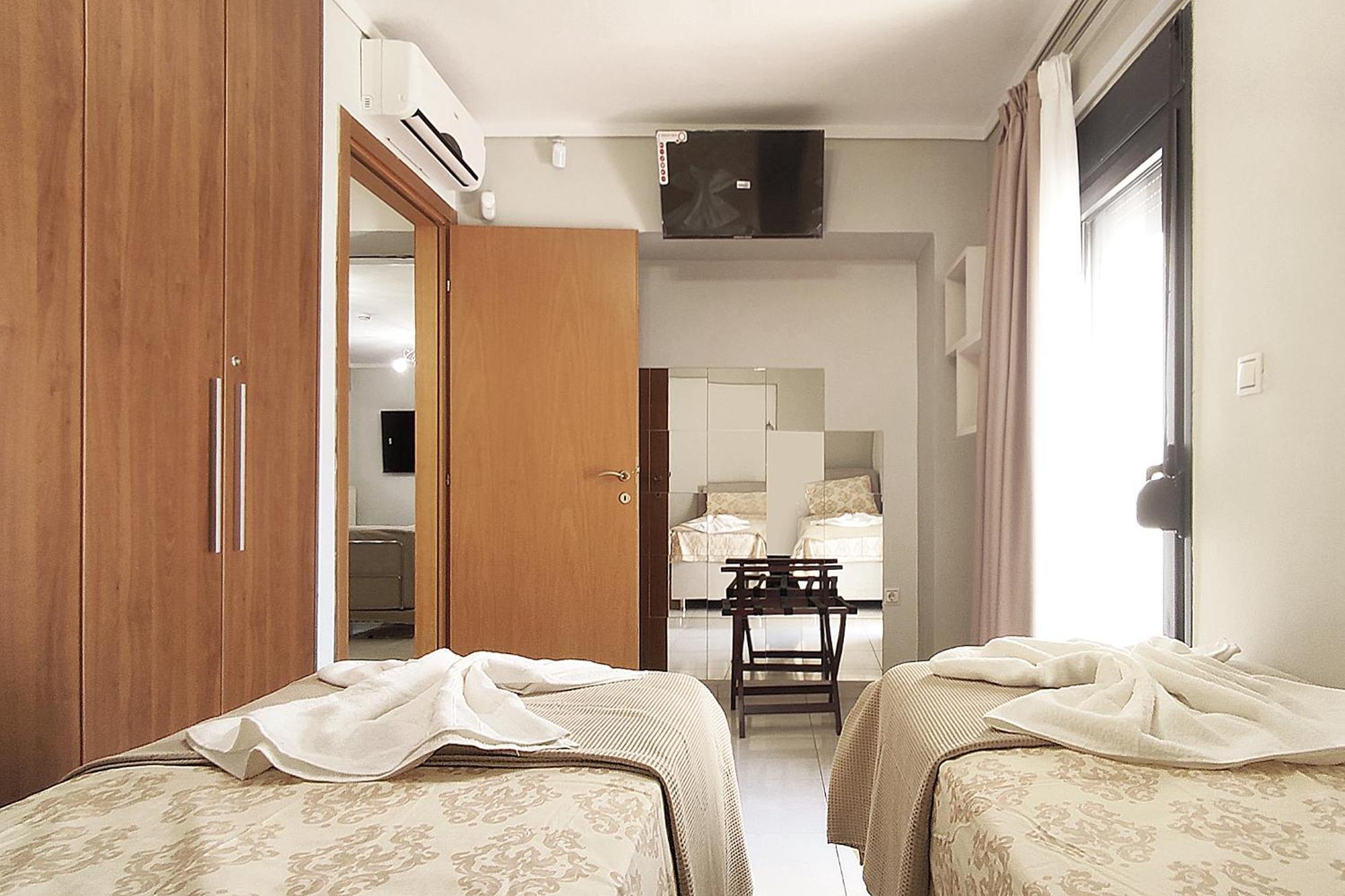 Metaxenia's 202 Apartment *