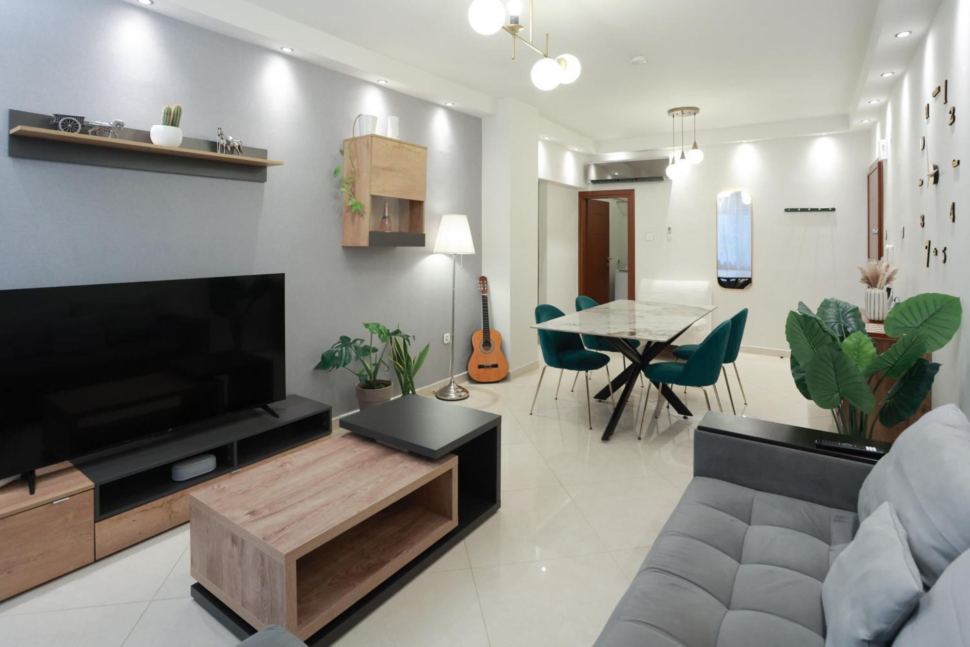 Orion White Tower Apartamento *
