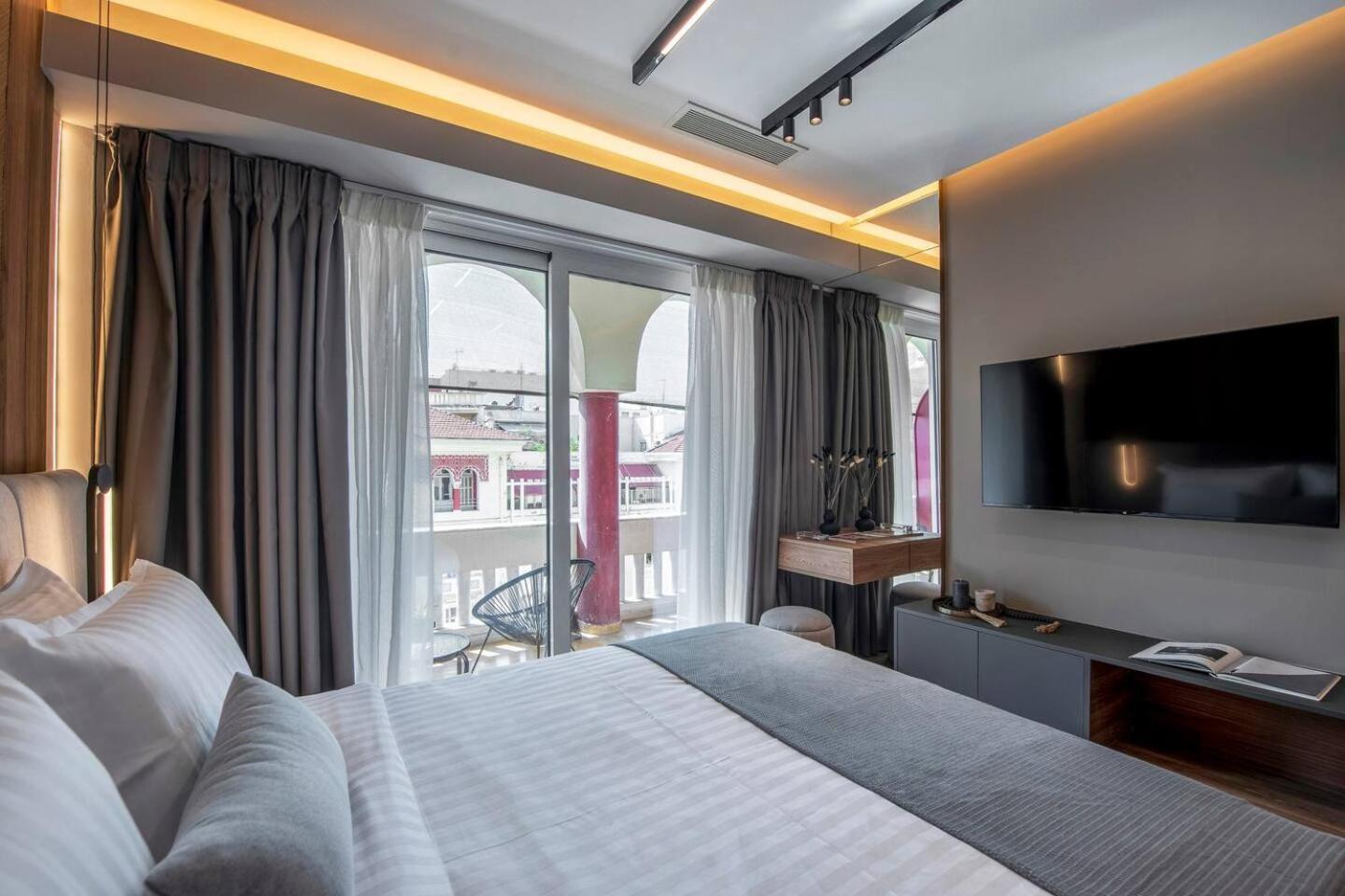Aristotelian Virtues - Agapi Apartment *