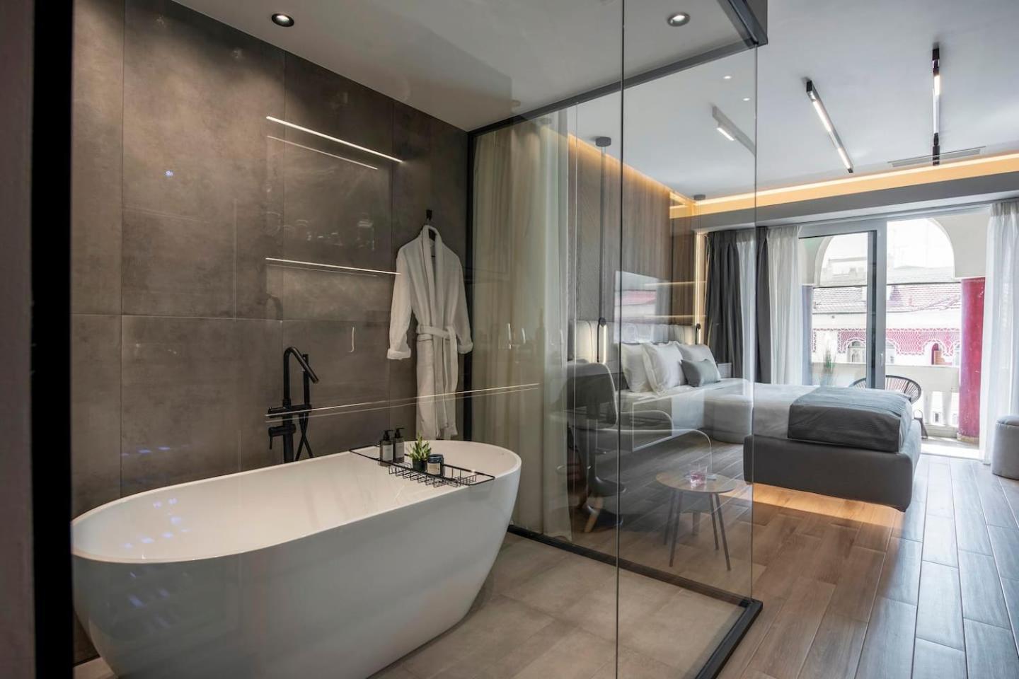 Aristotelian Virtues - Agapi Apartment Thessaloniki