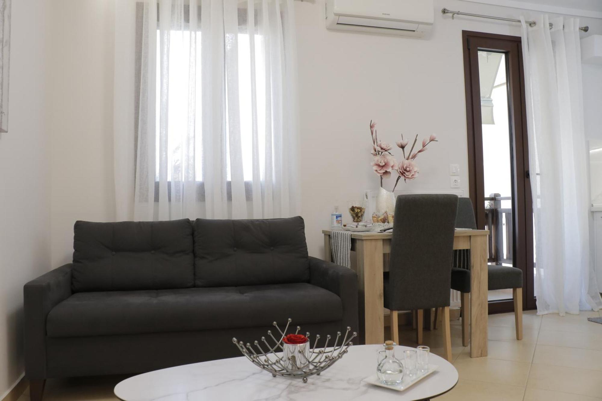 Helen's Little Castle Free Private Parking Thessaloniki