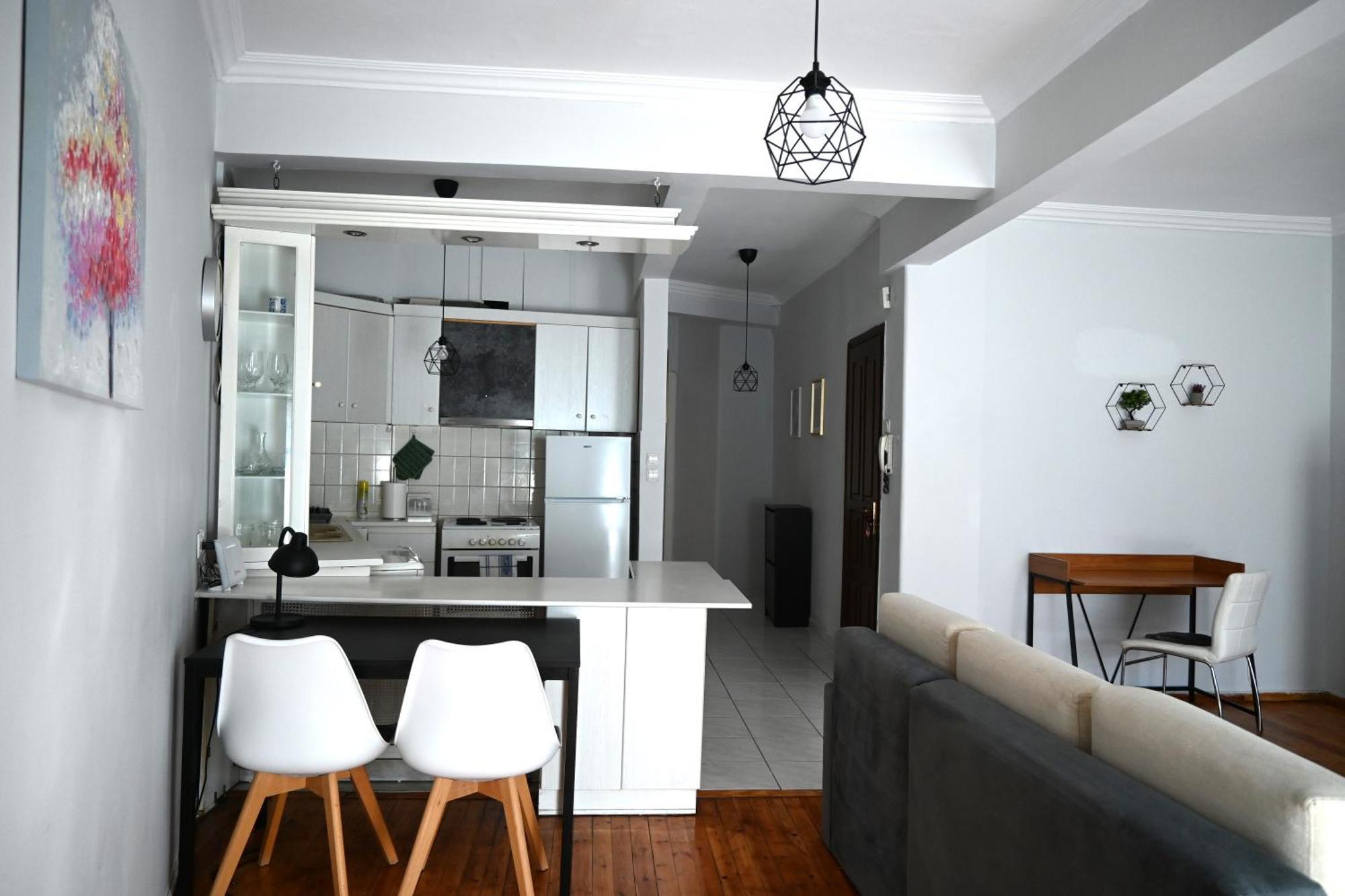 Tsinari 2 Bedroom With Patio Apartment Thessaloniki
