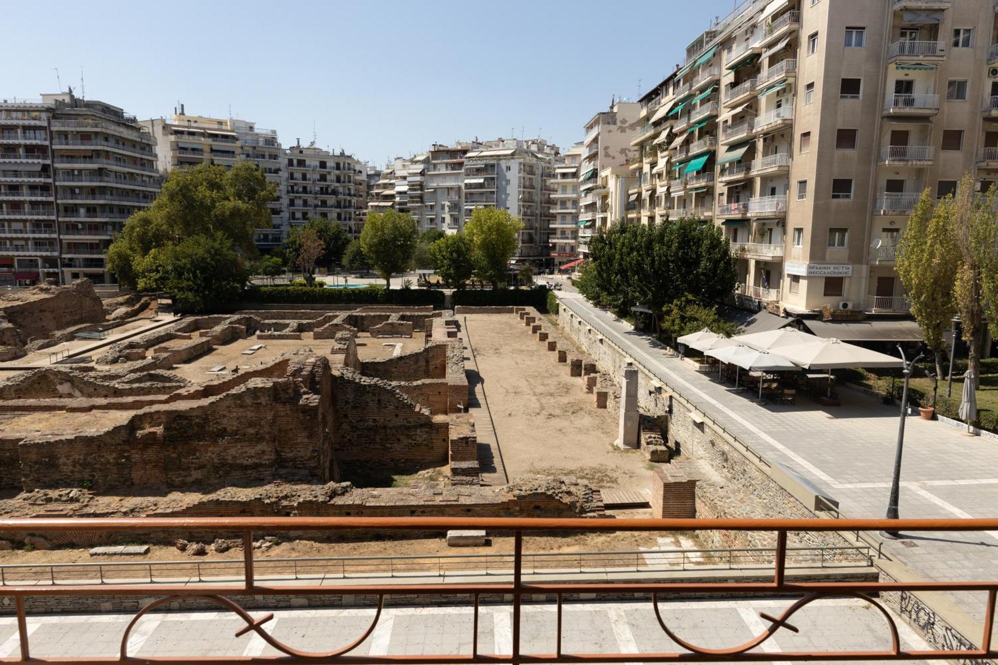 Starlights Wonderful View By Binobi! Thessaloniki
