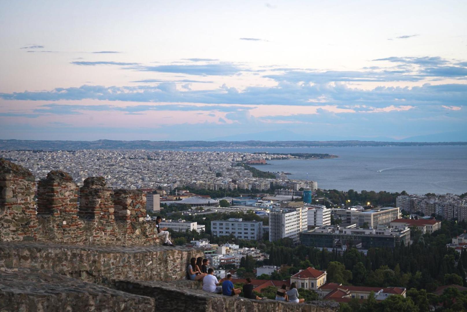 Charis Beyond The Castle Apartment