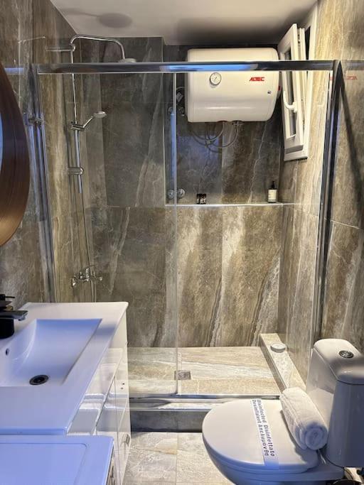 Ariadne City Center Apartment *